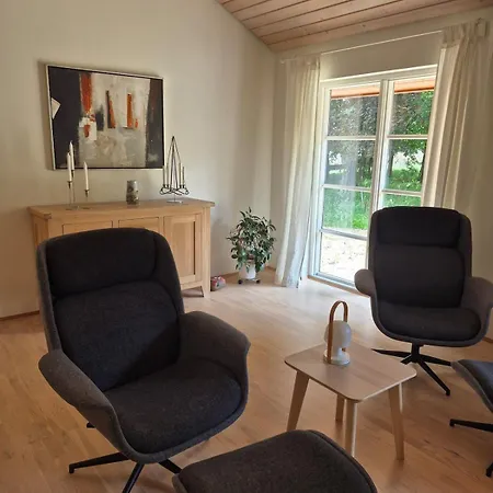 Fredfyldt Skovbolig Med Udespa 别墅 *